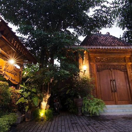 Joglo Mandapa Boutique Hotel Jarakan Εξωτερικό φωτογραφία